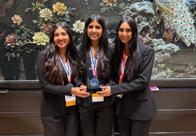 265 DECA Students Advance to International Contest